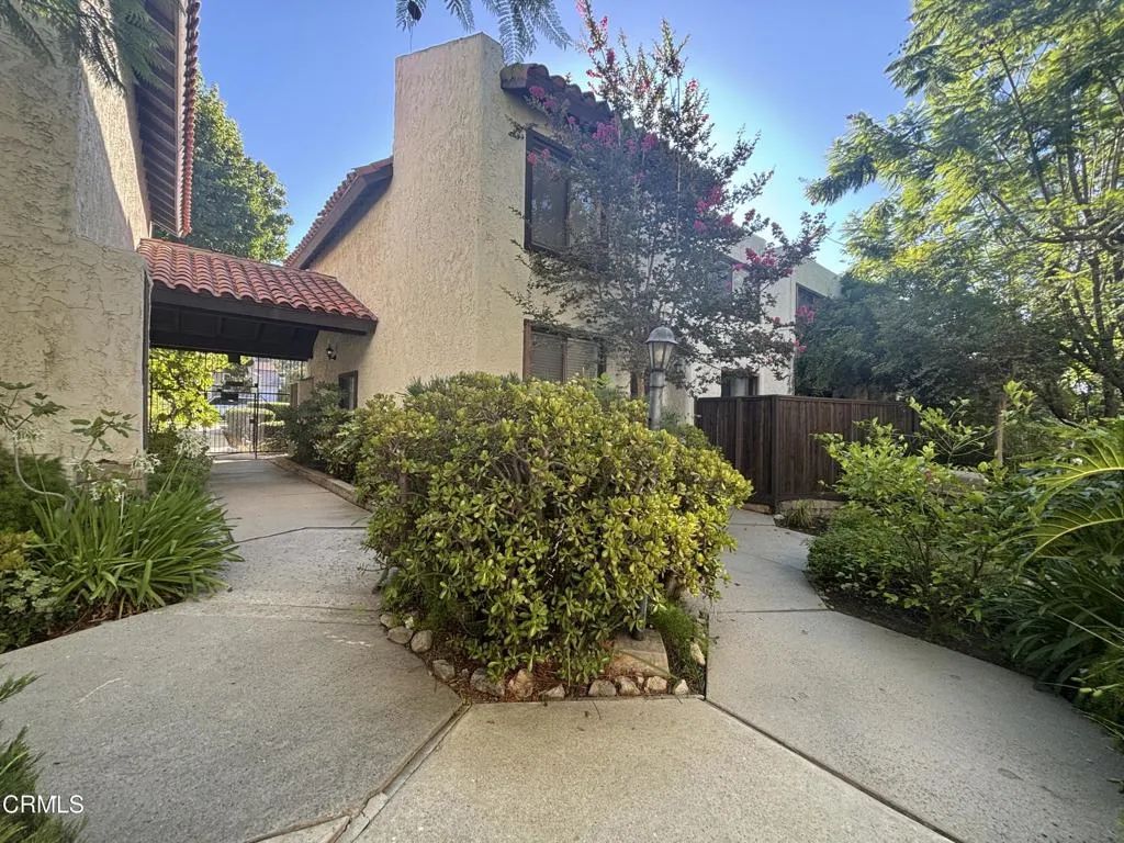 3200 Fairesta Street 5, Glendale, CA 91214