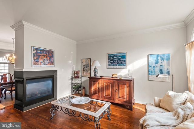 103 REES PL, Falls Church, VA 22046