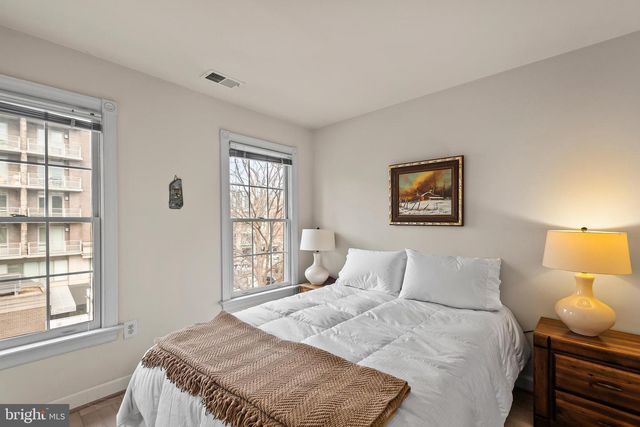 103 REES PL, Falls Church, VA 22046