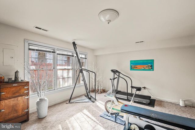 103 REES PL, Falls Church, VA 22046