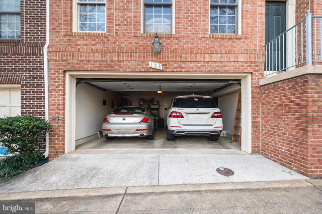 103 REES PL, Falls Church, VA 22046