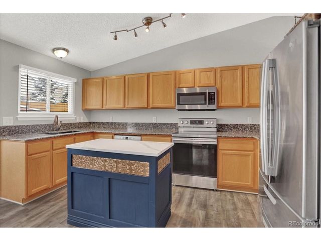 9689 Townsville Cir, Highlands Ranch, CO 80130