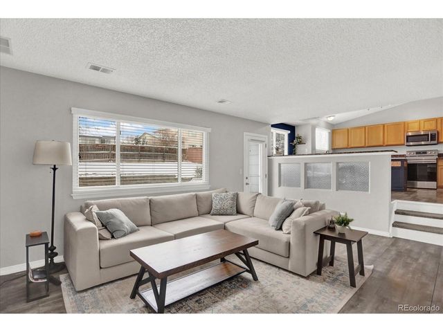 9689 Townsville Cir, Highlands Ranch, CO 80130