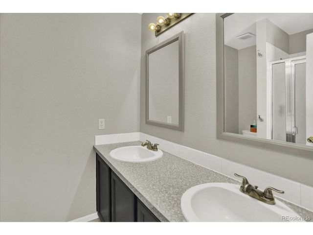 9689 Townsville Cir, Highlands Ranch, CO 80130