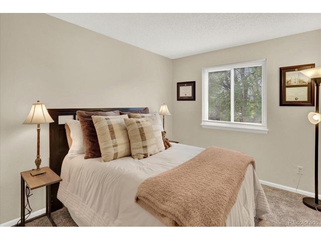 9689 Townsville Cir, Highlands Ranch, CO 80130