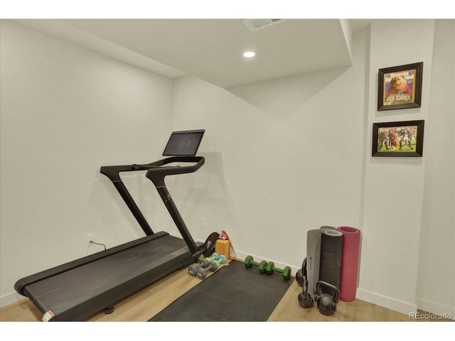 9689 Townsville Cir, Highlands Ranch, CO 80130