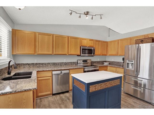 9689 Townsville Cir, Highlands Ranch, CO 80130