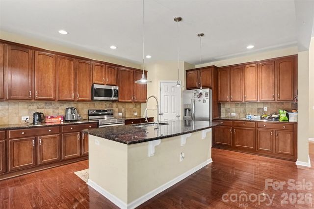 4106 Barclay Forest Drive, Charlotte, NC 28213