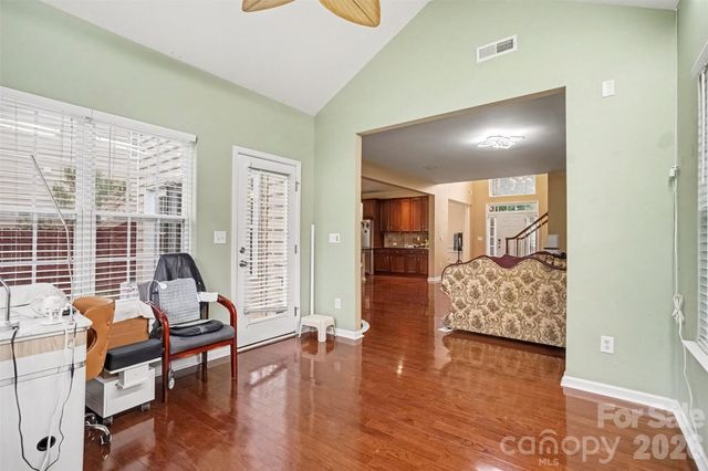 4106 Barclay Forest Drive, Charlotte, NC 28213