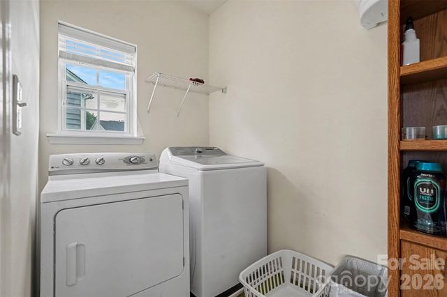 4106 Barclay Forest Drive, Charlotte, NC 28213