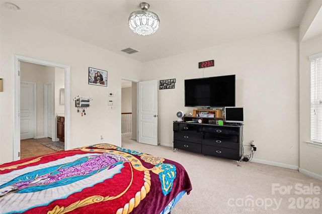 4106 Barclay Forest Drive, Charlotte, NC 28213