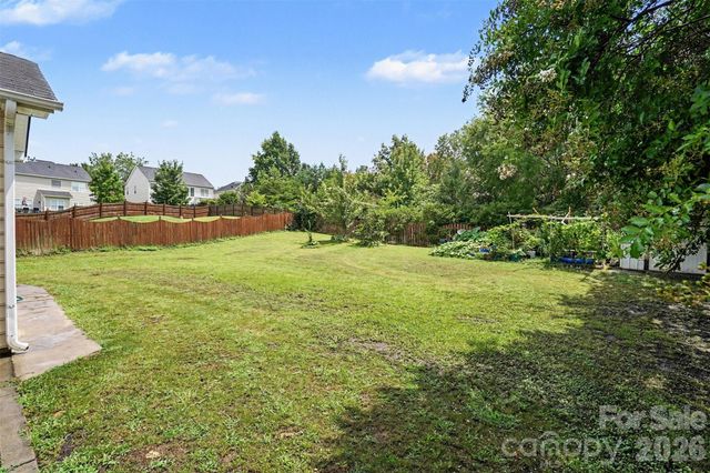 4106 Barclay Forest Drive, Charlotte, NC 28213