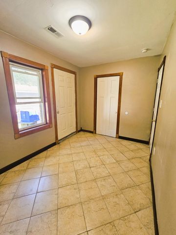 2813 New Hampshire Street, Lake Station, IN 46405