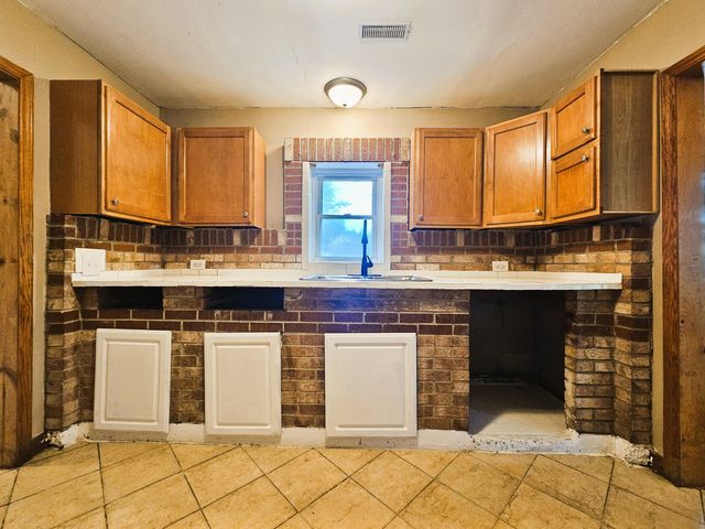 2813 New Hampshire Street, Lake Station, IN 46405