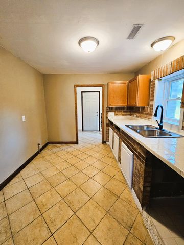 2813 New Hampshire Street, Lake Station, IN 46405