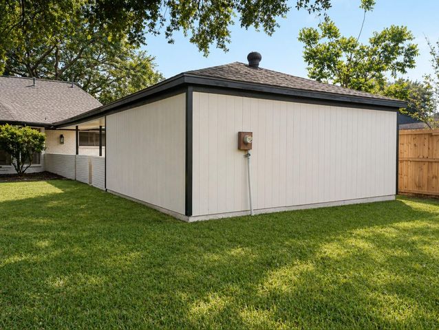 15410 Rio Plaza Drive, Houston, TX 77083