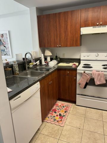 115 SW 11th Street 807, Miami, FL 33130