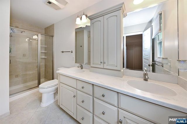 102 Lisa Court, Wyckoff, NJ 07481