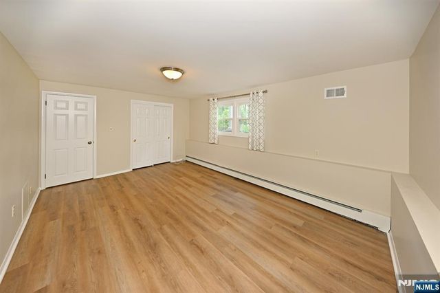 102 Lisa Court, Wyckoff, NJ 07481