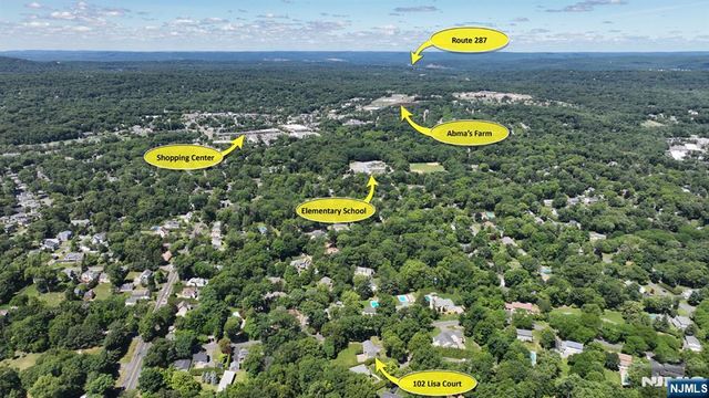 102 Lisa Court, Wyckoff, NJ 07481