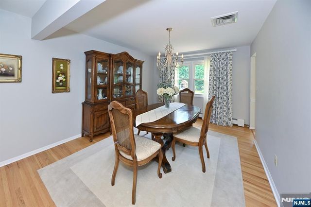 102 Lisa Court, Wyckoff, NJ 07481