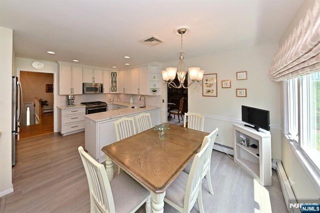 102 Lisa Court, Wyckoff, NJ 07481