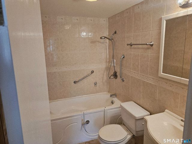 18 Meryl Court, Groton, CT 06340