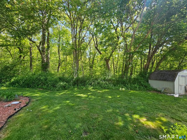 18 Meryl Court, Groton, CT 06340