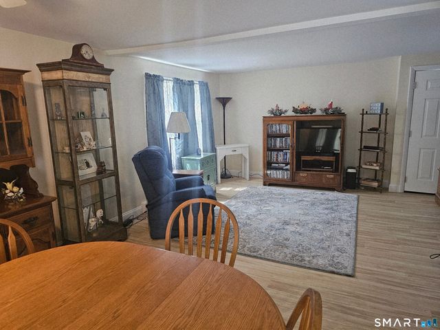 18 Meryl Court, Groton, CT 06340
