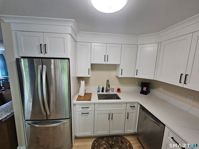 18 Meryl Court, Groton, CT 06340