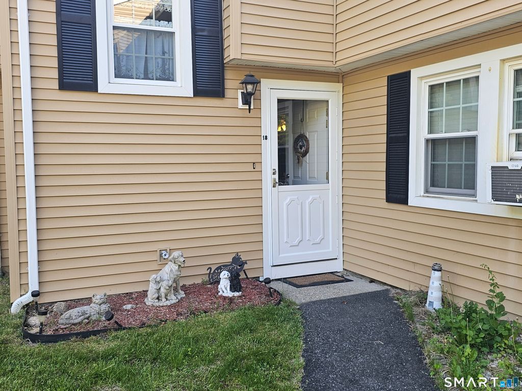 18 Meryl Court, Groton, CT 06340