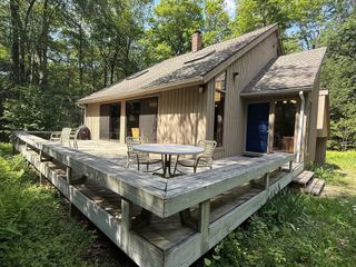 841 Moberg Rd, Becket, MA 01223