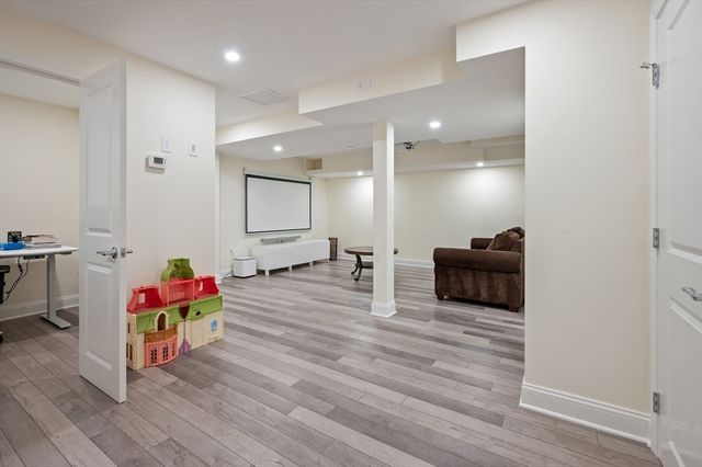 145 Stonehaven Dr 145, Weymouth, MA 02190