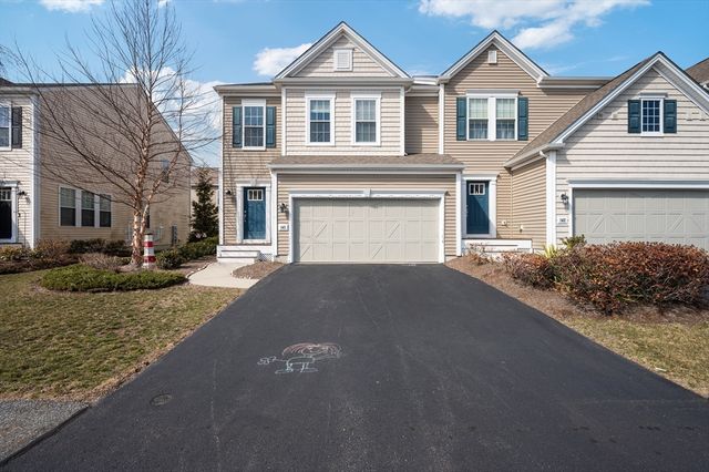 145 Stonehaven Dr 145, Weymouth, MA 02190
