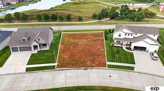 16909 Sarah Street, Bennington, NE 68007