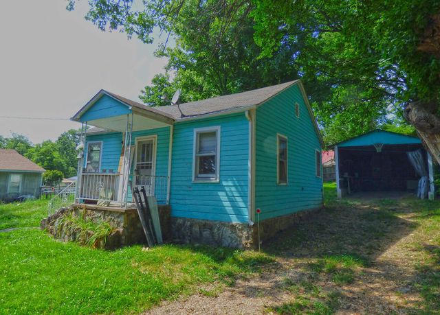 102 E Second Street, Hardy, AR 72542