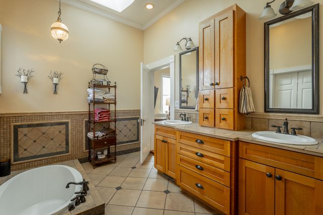 46 N Crest Road, Chattanooga, TN 37404
