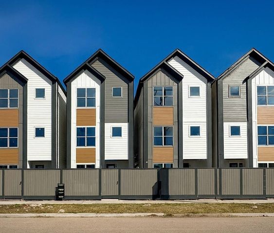 2530 Live Oak Street, Houston, TX 77004