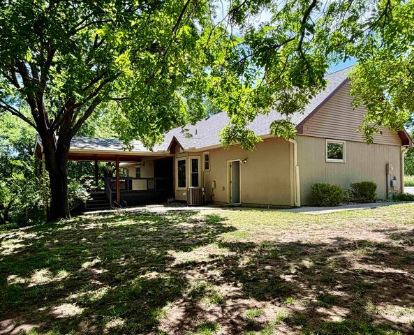 1537 N Milton Ct, Derby, KS 67037