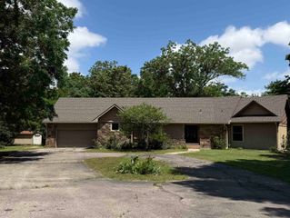 1537 N Milton Ct, Derby, KS 67037