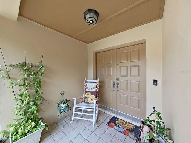 305 RUNNING HORSE ROAD, Seffner, FL 33584