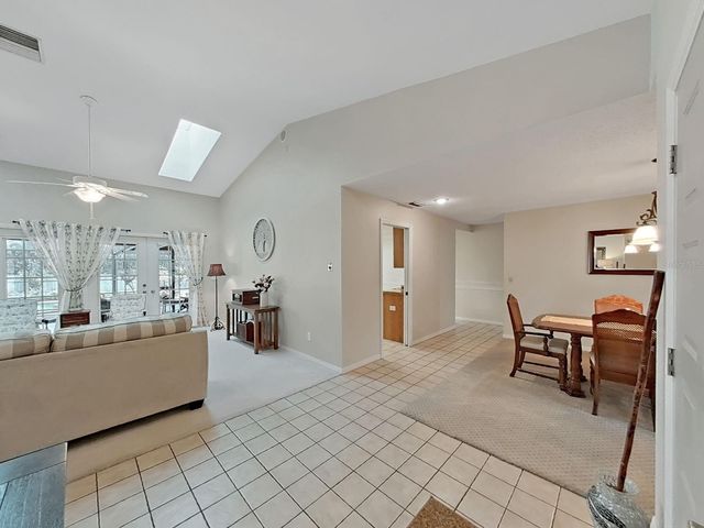 305 RUNNING HORSE ROAD, Seffner, FL 33584