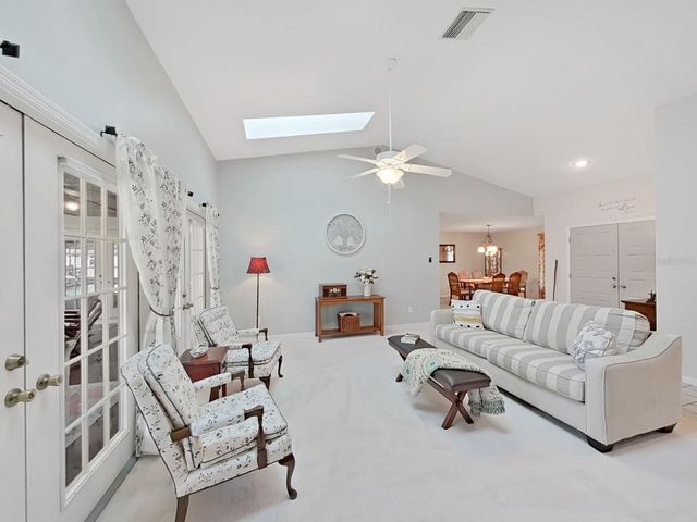 305 RUNNING HORSE ROAD, Seffner, FL 33584