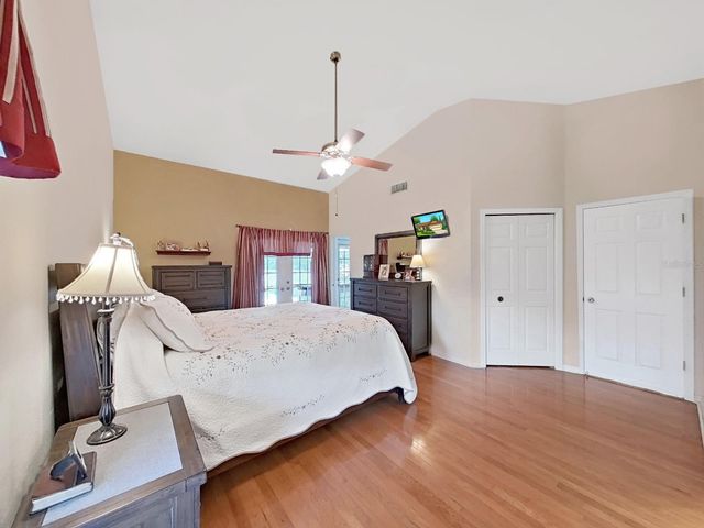 305 RUNNING HORSE ROAD, Seffner, FL 33584