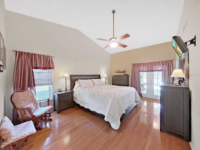 305 RUNNING HORSE ROAD, Seffner, FL 33584