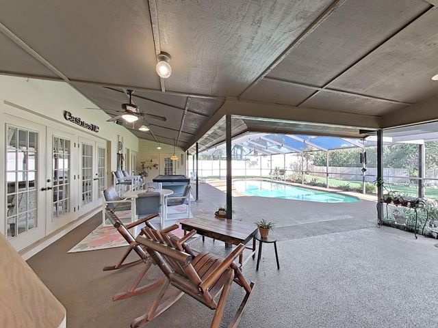 305 RUNNING HORSE ROAD, Seffner, FL 33584