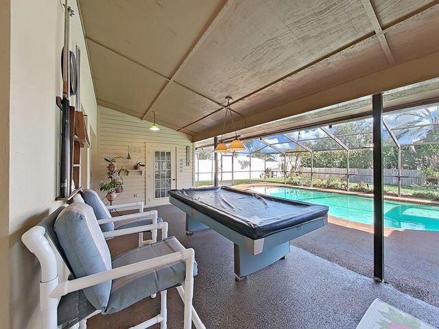 305 RUNNING HORSE ROAD, Seffner, FL 33584