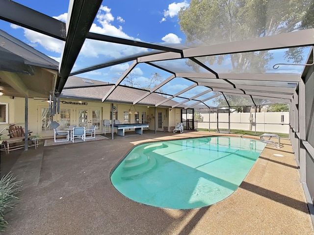 305 RUNNING HORSE ROAD, Seffner, FL 33584