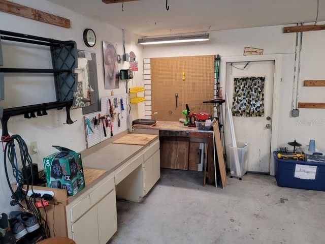 305 RUNNING HORSE ROAD, Seffner, FL 33584