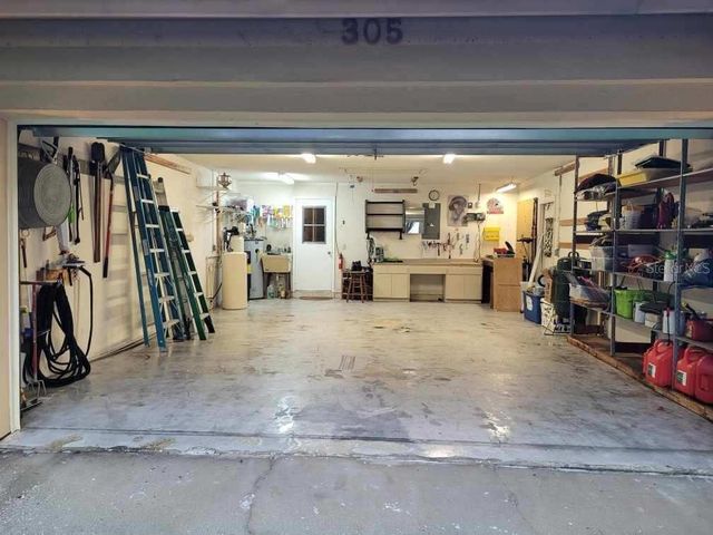 305 RUNNING HORSE ROAD, Seffner, FL 33584